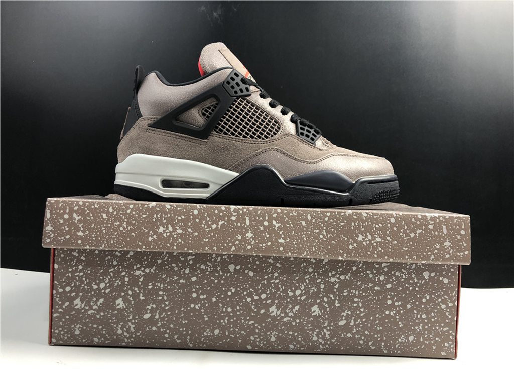 Air Jordan 4 Retro Taupe Haze